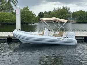 ZAR Mini RIB 14 Sitting in the water